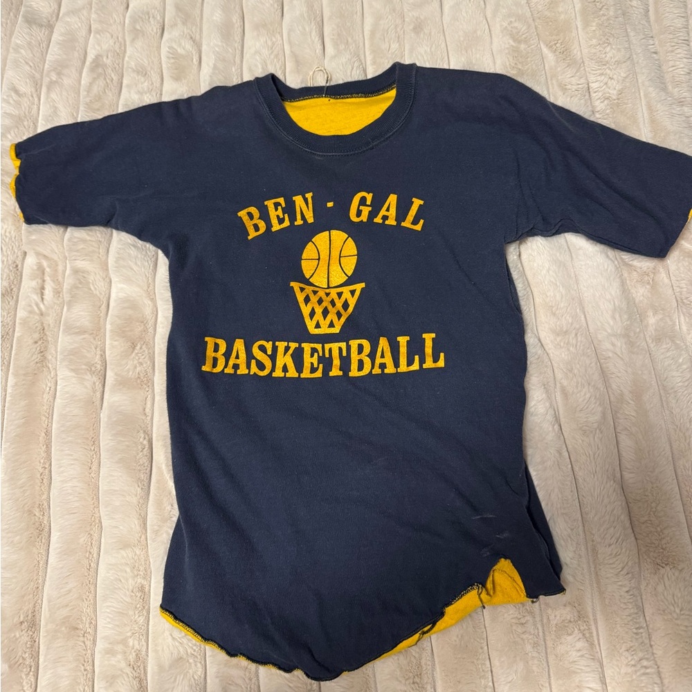 Vintage Basketball Shirt - Navy and Yellow reversible xs